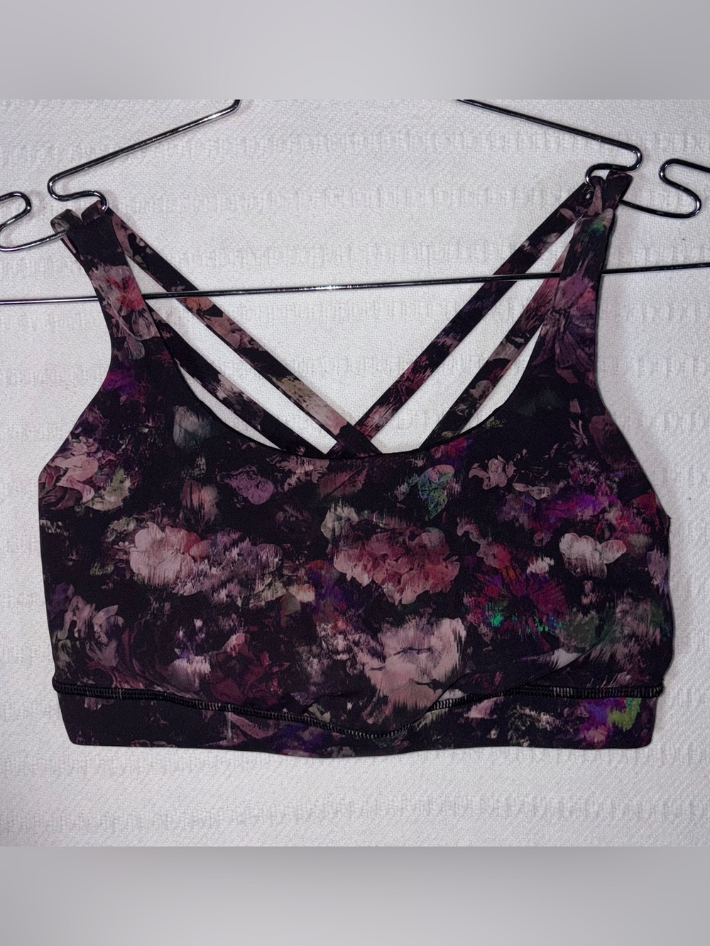Lululemon Energy Strappy Sports Bra Womens Size 6 Floral Athleisure Workout Gym